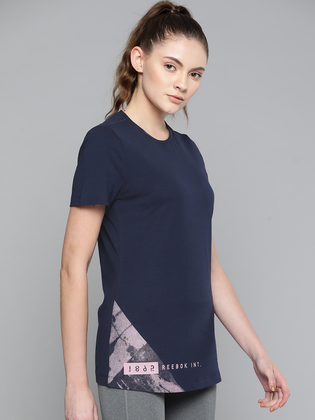 

Reebok Women Navy Blue Workout Graphic Pure Cotton T-shirt