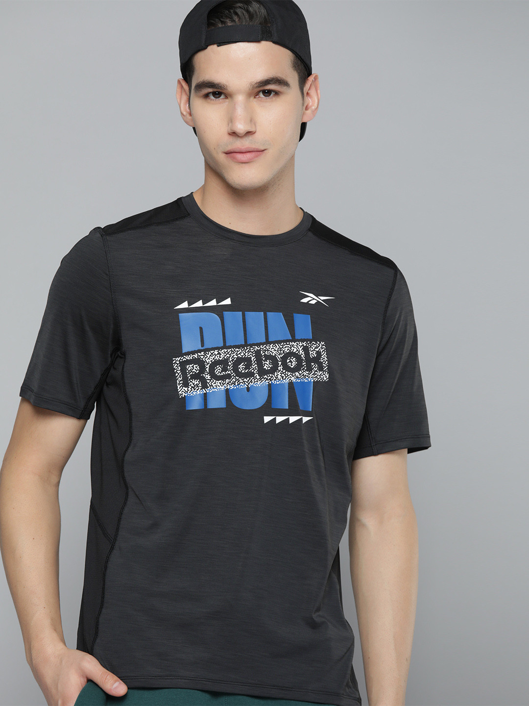 

Reebok Men Black & Blue Running Activechill Athlete Brand Logo Printed Slim Fit T-shirt