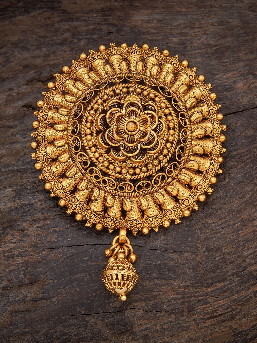 

Kushal's Fashion Jewellery Women Gold-Toned Embellished Hair Accessory Set