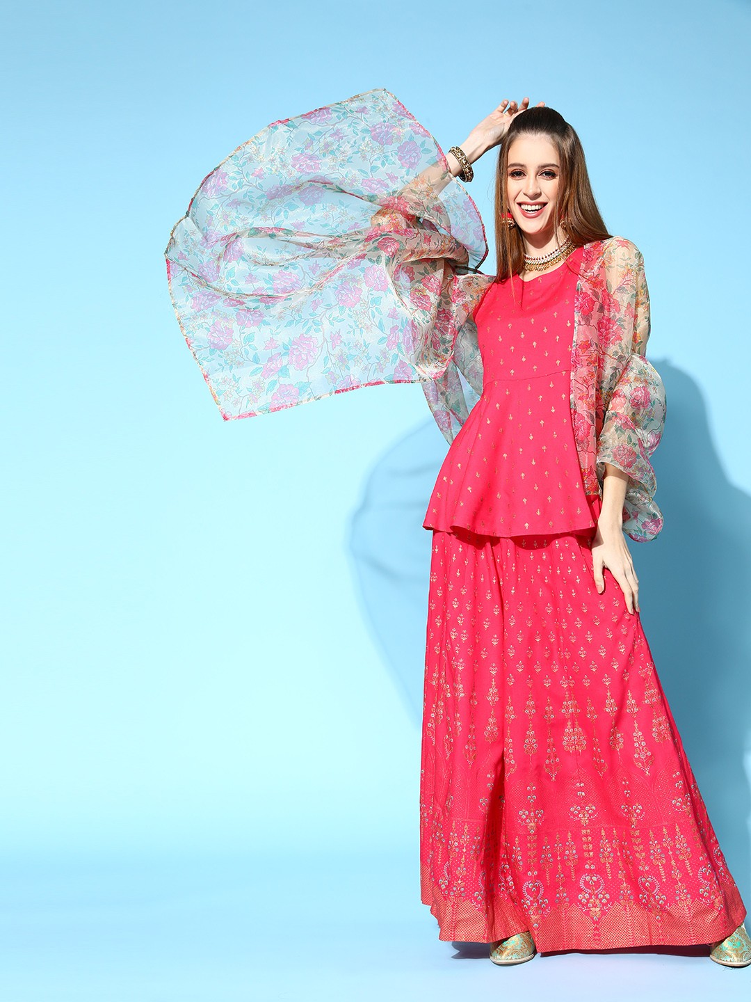 

InWeave Women Ethnic Motifs Viscose Rayon Print Parade Kurta Set, Pink