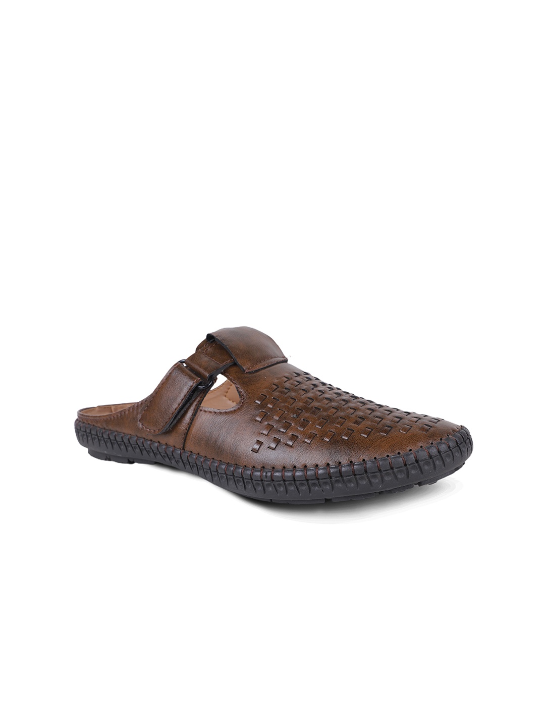 

FABBMATE Men Brown Comfort Sandals