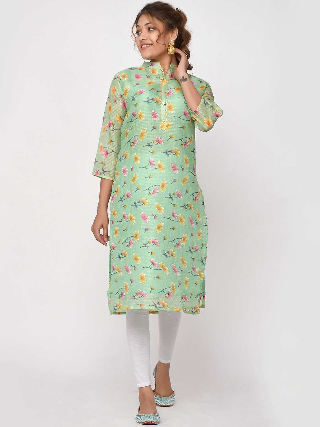 

Kesarya Women Green Floral Printed Floral Kurta