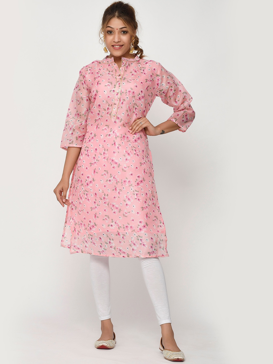 

Kesarya Women Pink Floral Printed Thread Work Kurta