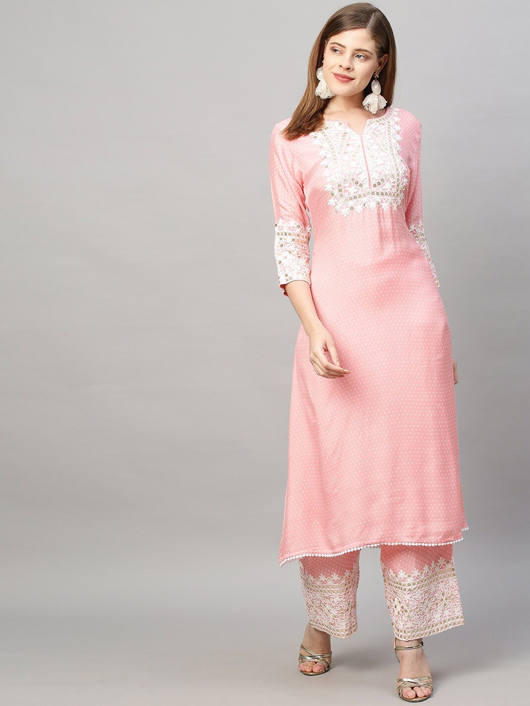 

FASHOR Women Pink Floral Printed Sequinned Kurta with Churidar