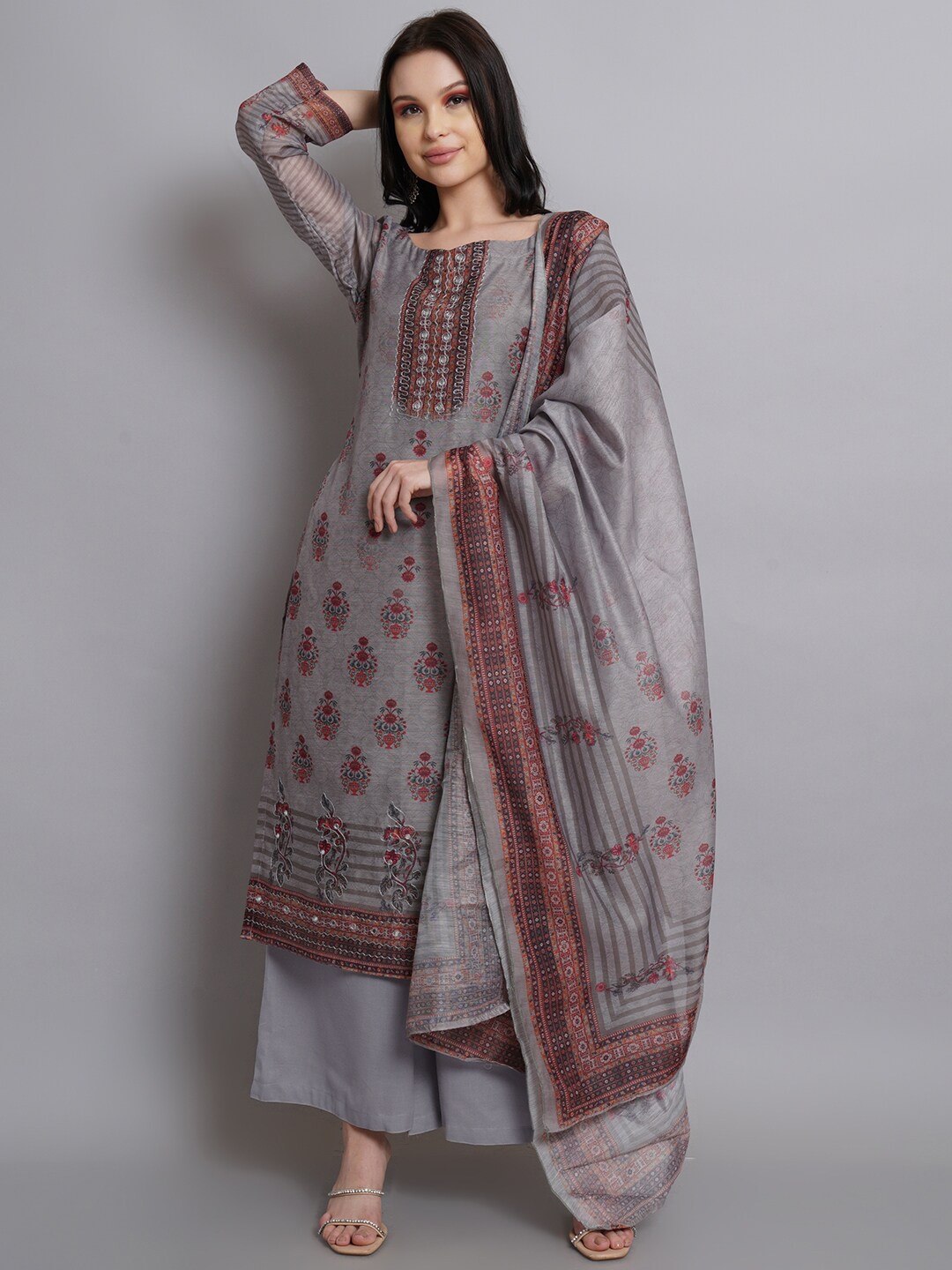 

Stylee LIFESTYLE Women Grey & Maroon Printed Unstitched Dress Material
