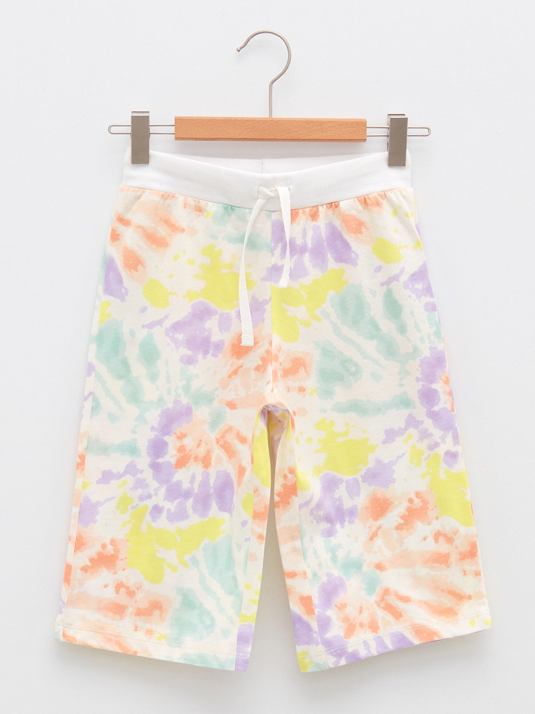 

LC Waikiki Girls Off White & Yellow Dyed Pure Cotton Shorts