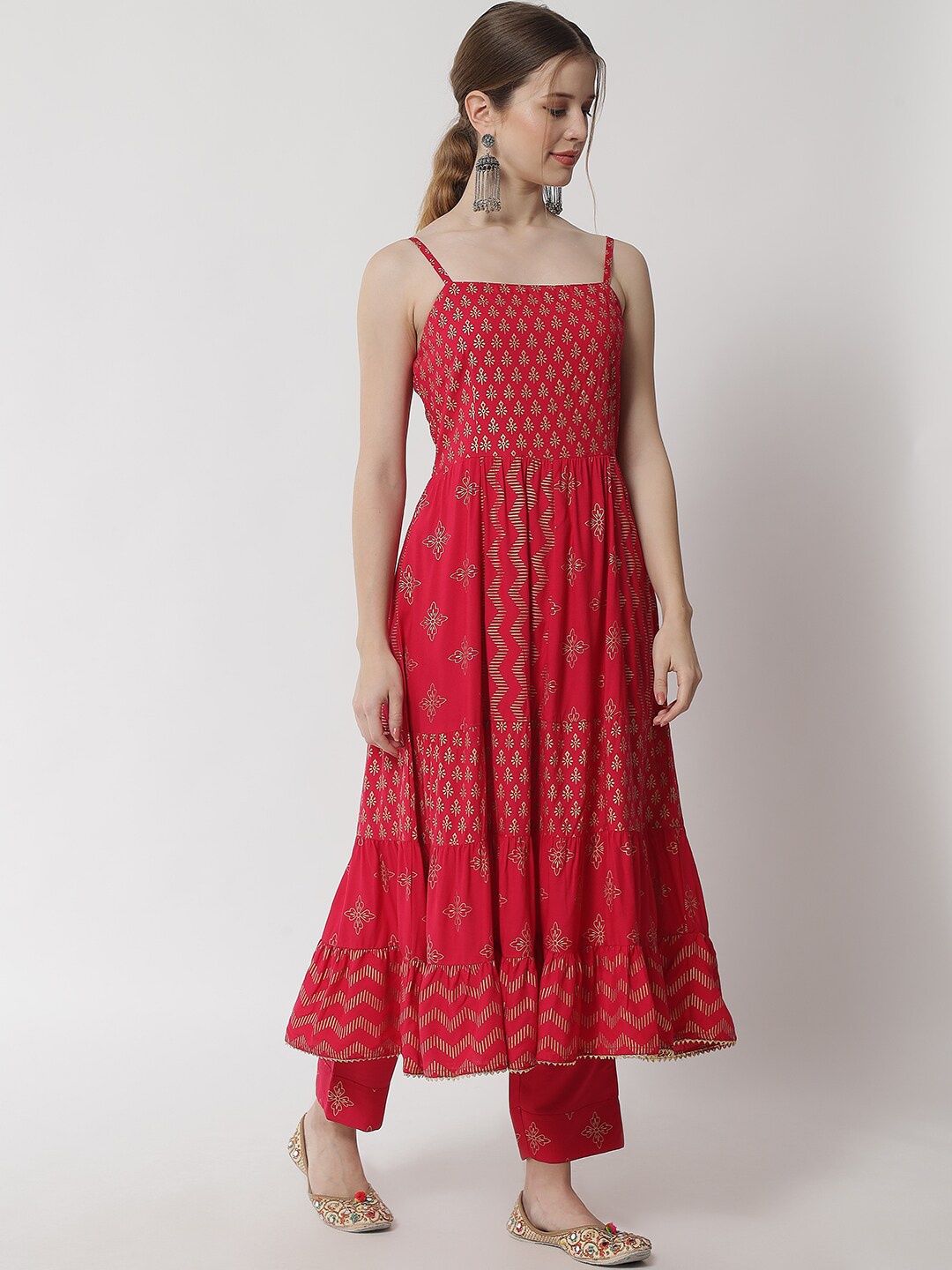 

IkDaiya Women Red Ethnic Motifs Panelled Kurta Set With Dupatta