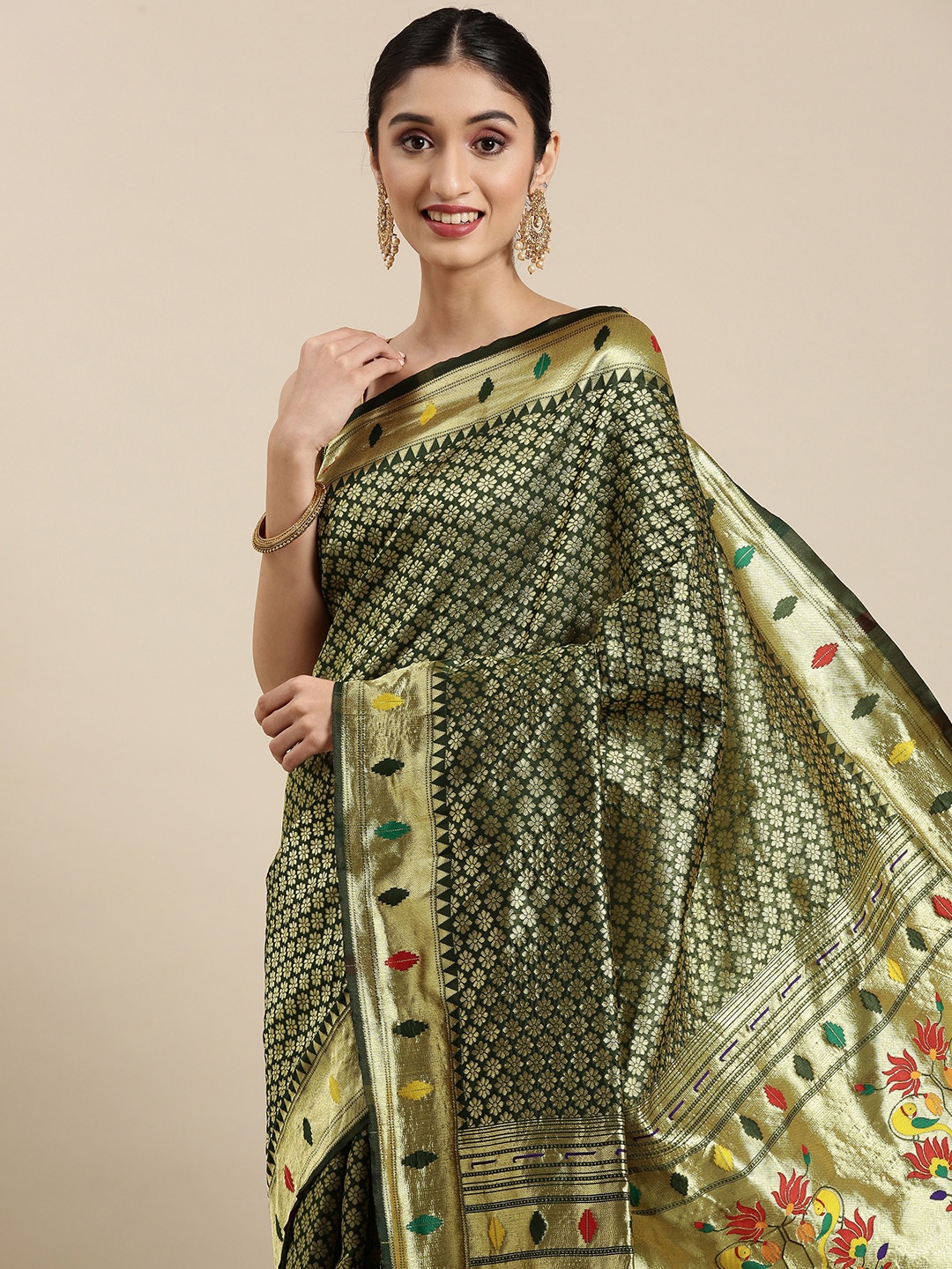 

PERFECTBLUE Green & Golden Woven Design Saree