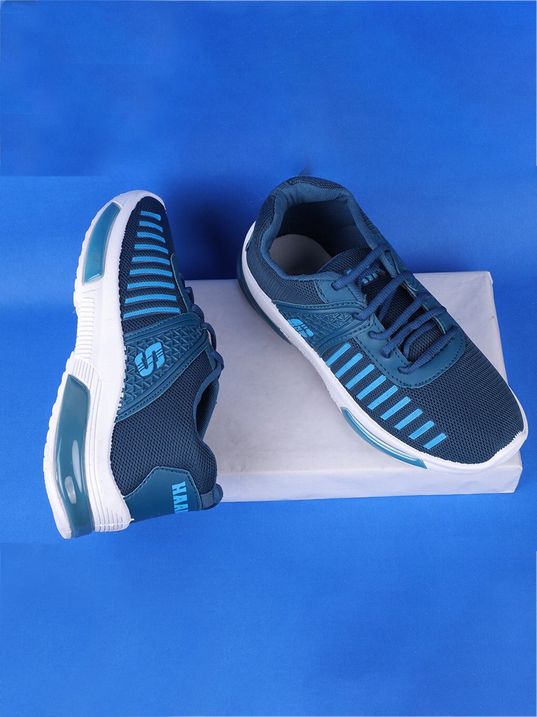 

FABBMATE Men Blue Walking Non-Marking Shoes