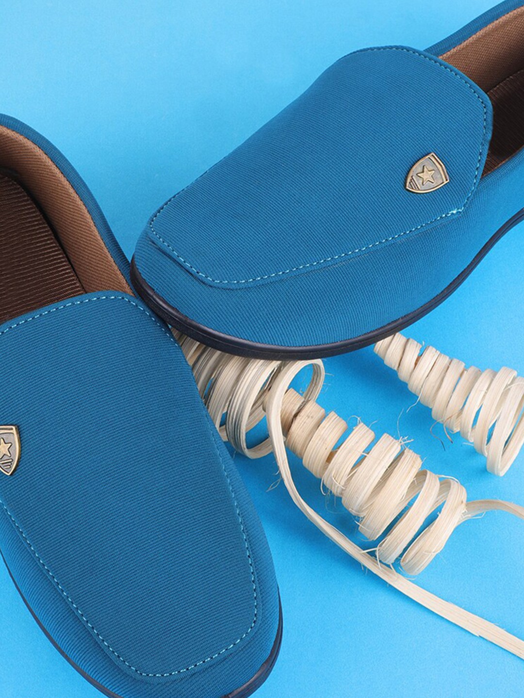 

FABBMATE Men Blue Walking Non-Marking Shoes