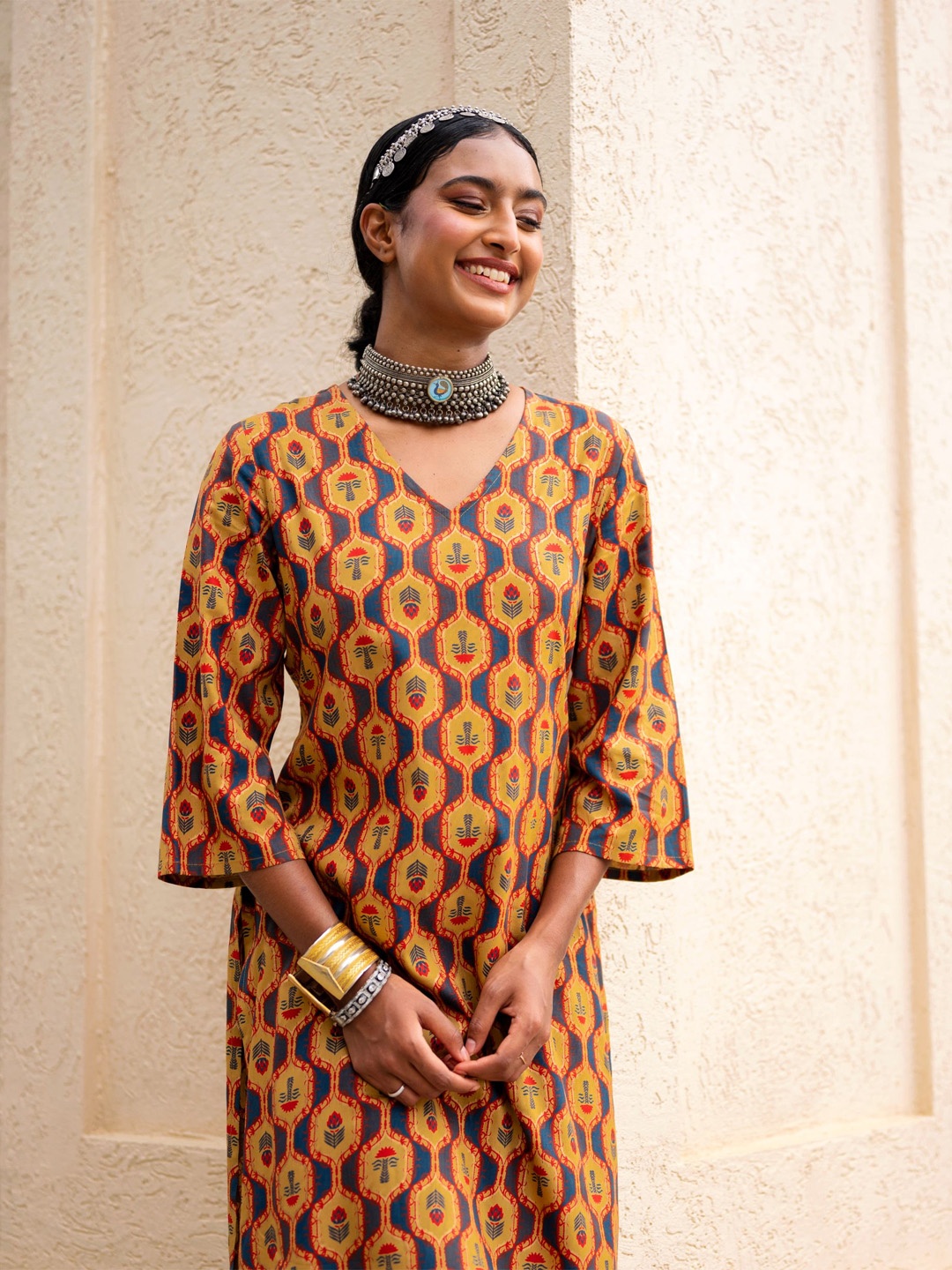 

Saaki Women Blue & Beige Ethnic Motifs Printed Kurta