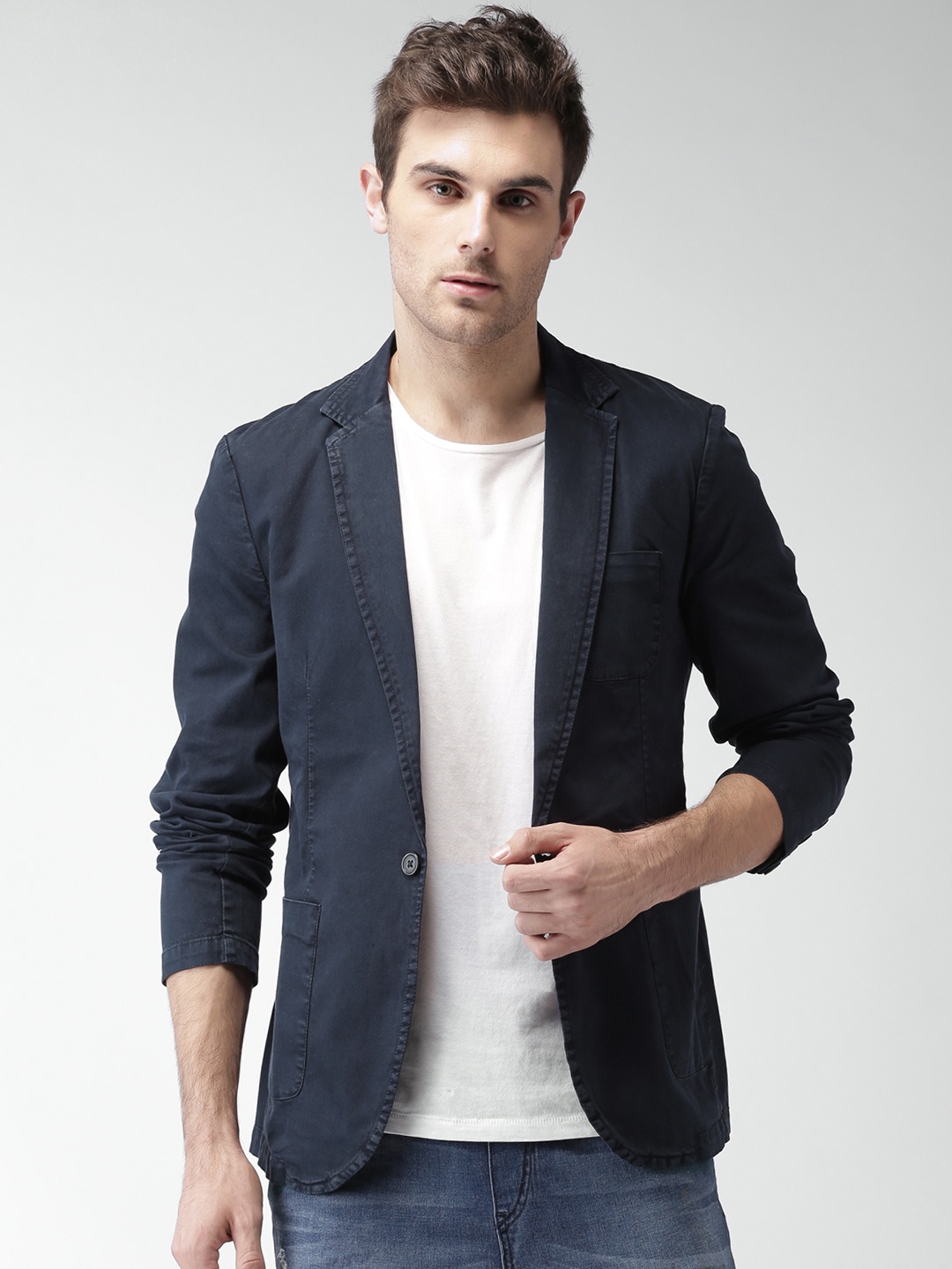 

Mast & Harbour Navy Slim Fit Single-Breasted Casual Blazer, Navy blue
