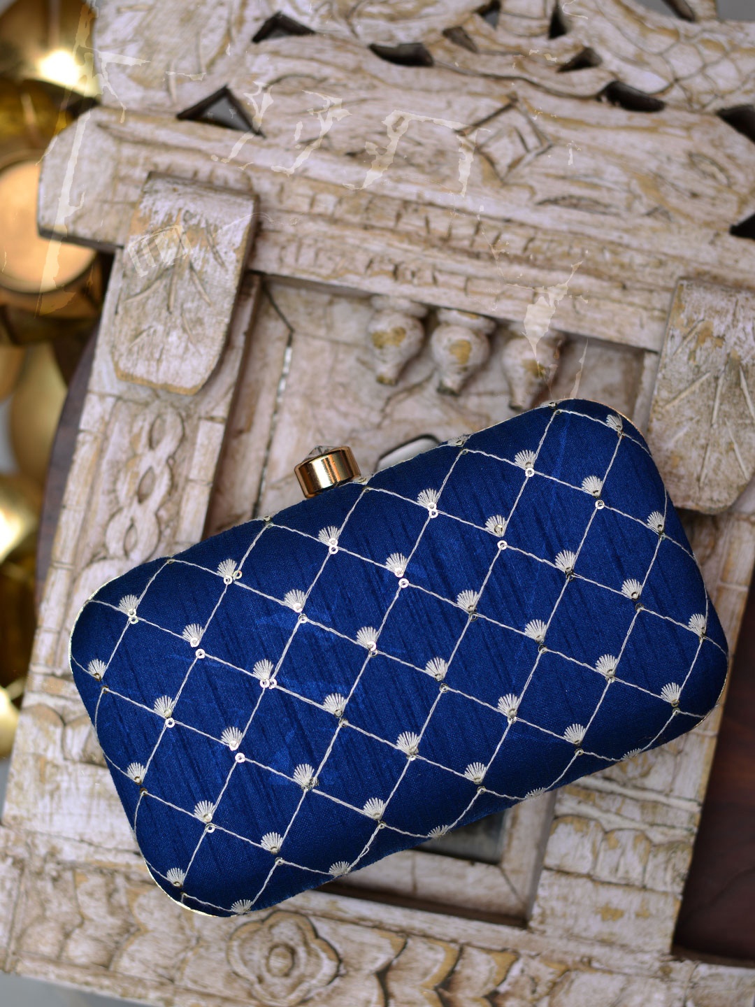 

ARTKLIM Women Blue Clutches