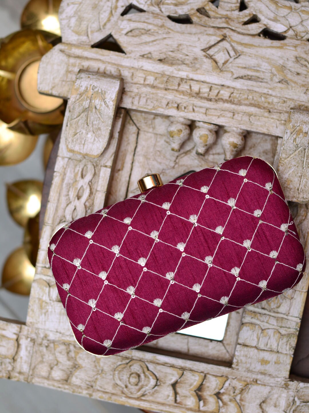 

ARTKLIM Women Magenta Clutches