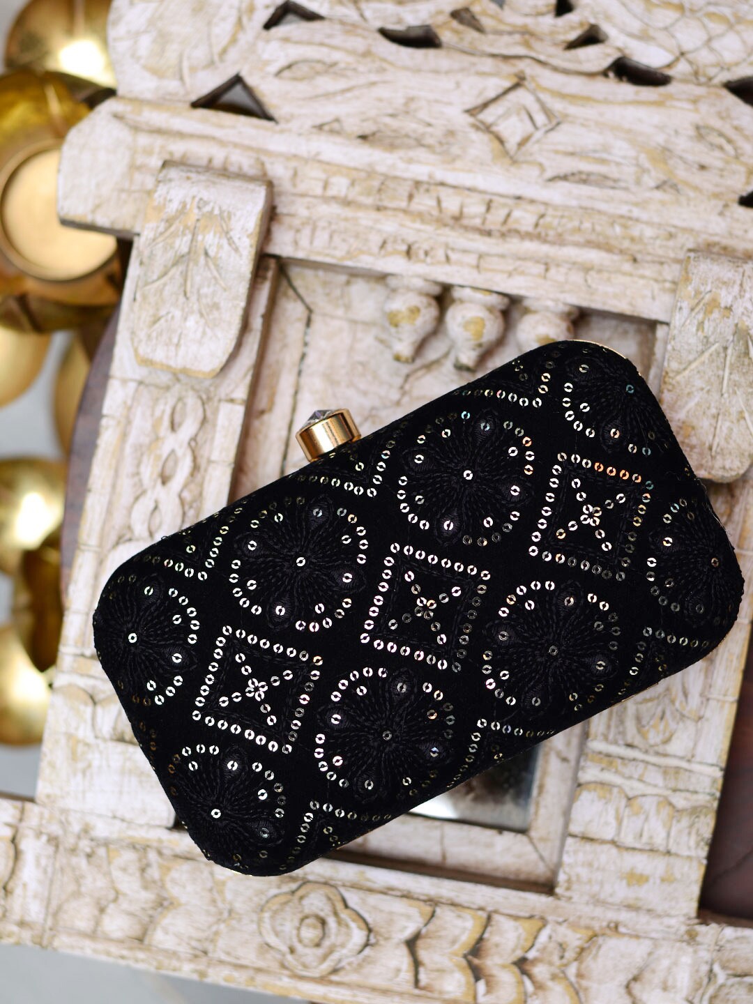 

ARTKLIM Women Black Clutches