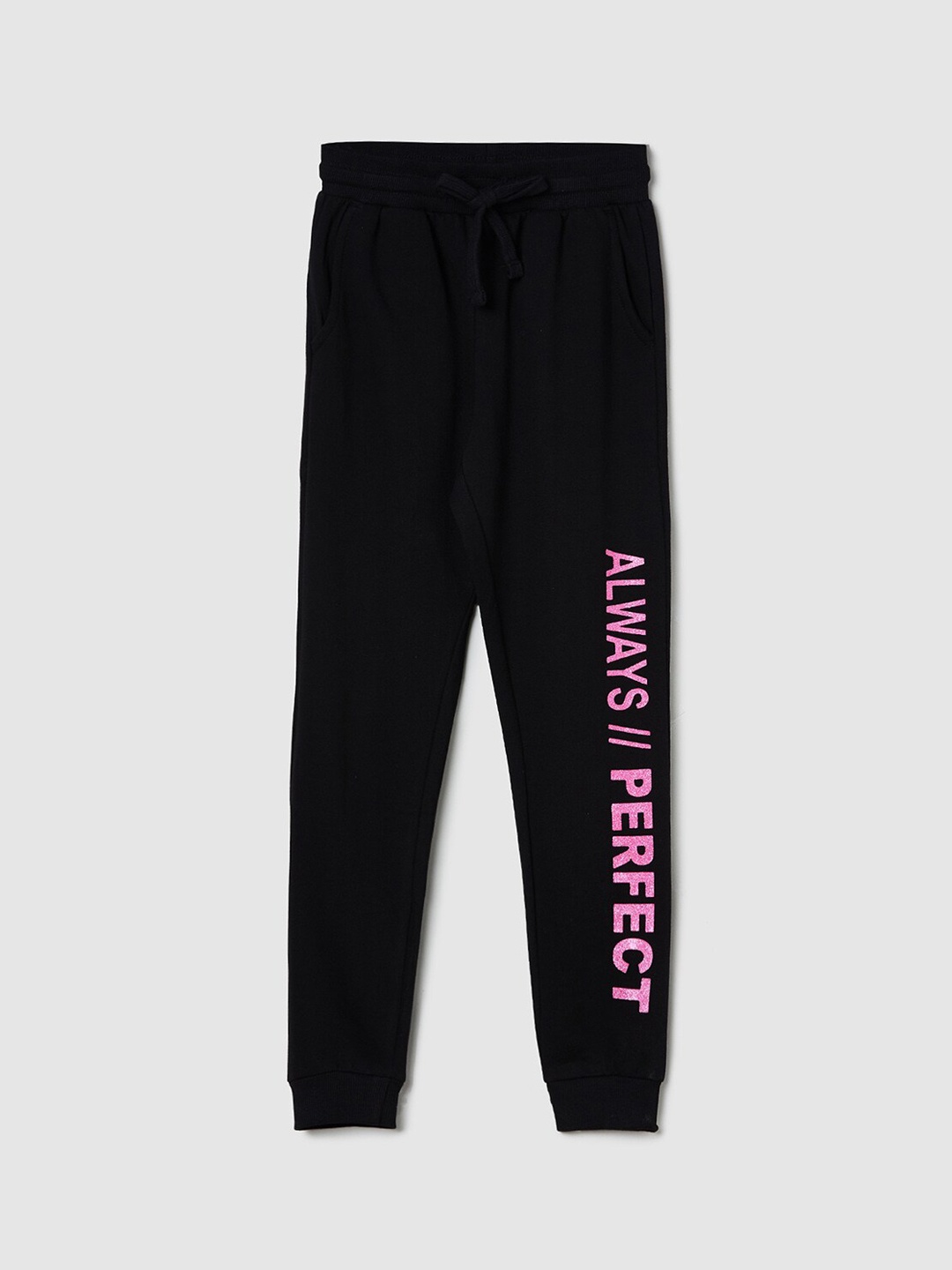 

max Girls Black Regular Fit Typography Pure Cotton Joggers