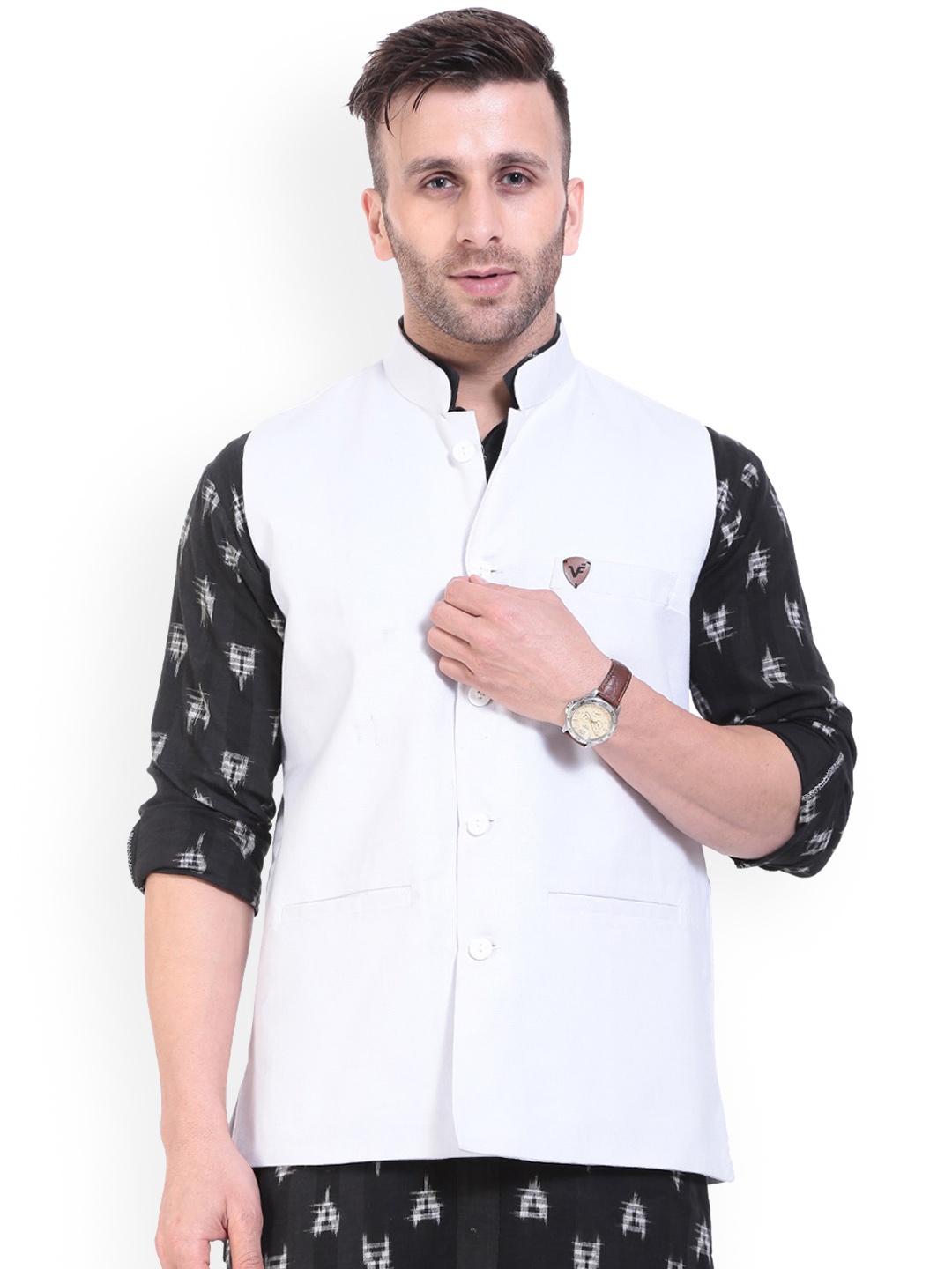 

Vandnam Fabrics Men White Longline Tailored Jacket