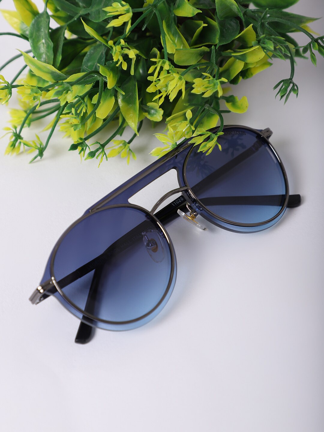 

MARC LOUIS Women Blue Lens & Steel-Toned Aviator Sunglasses with UV Protected Lens 11026