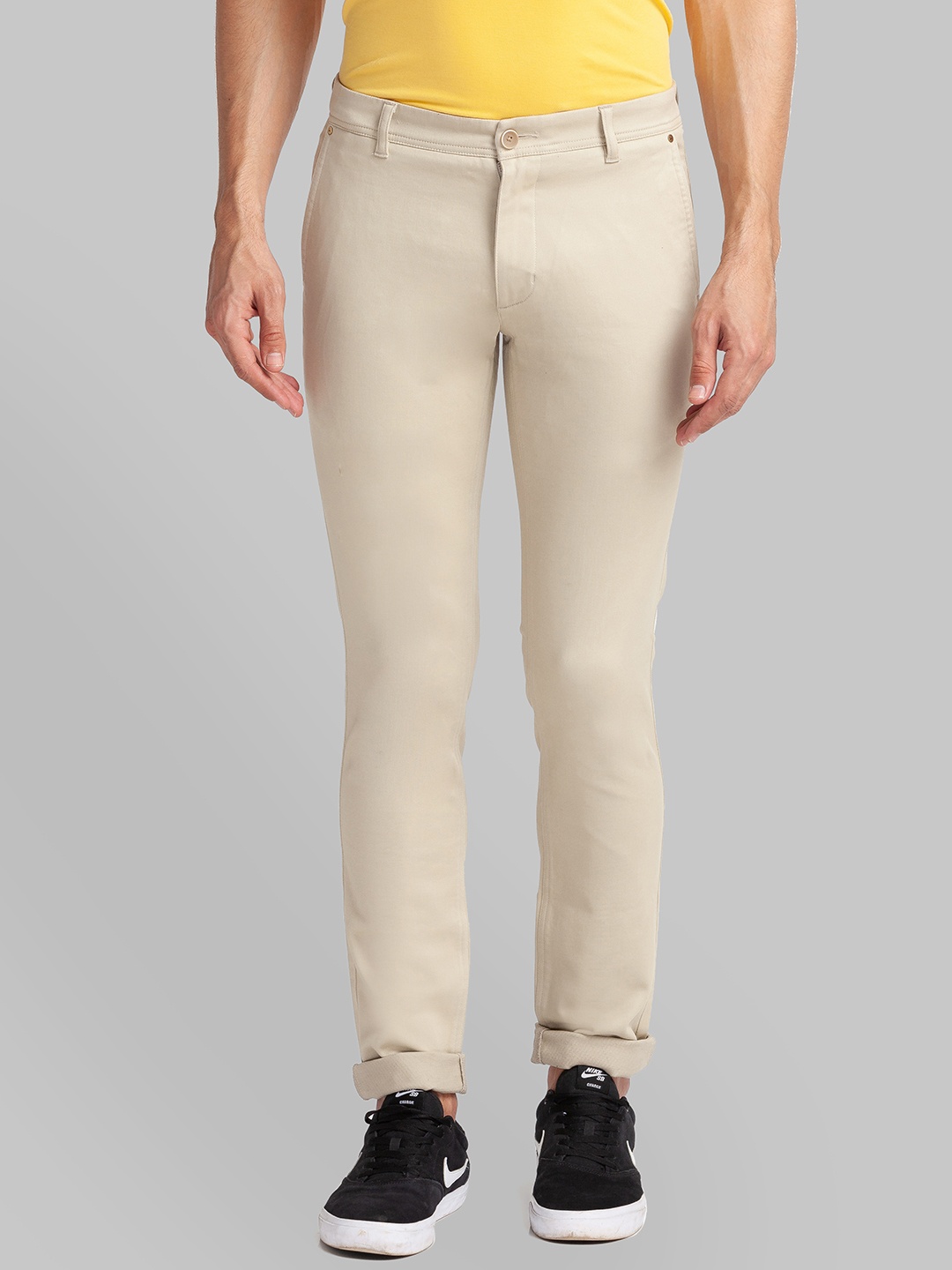 

Parx Men Beige Tapered Fit Casual Trousers