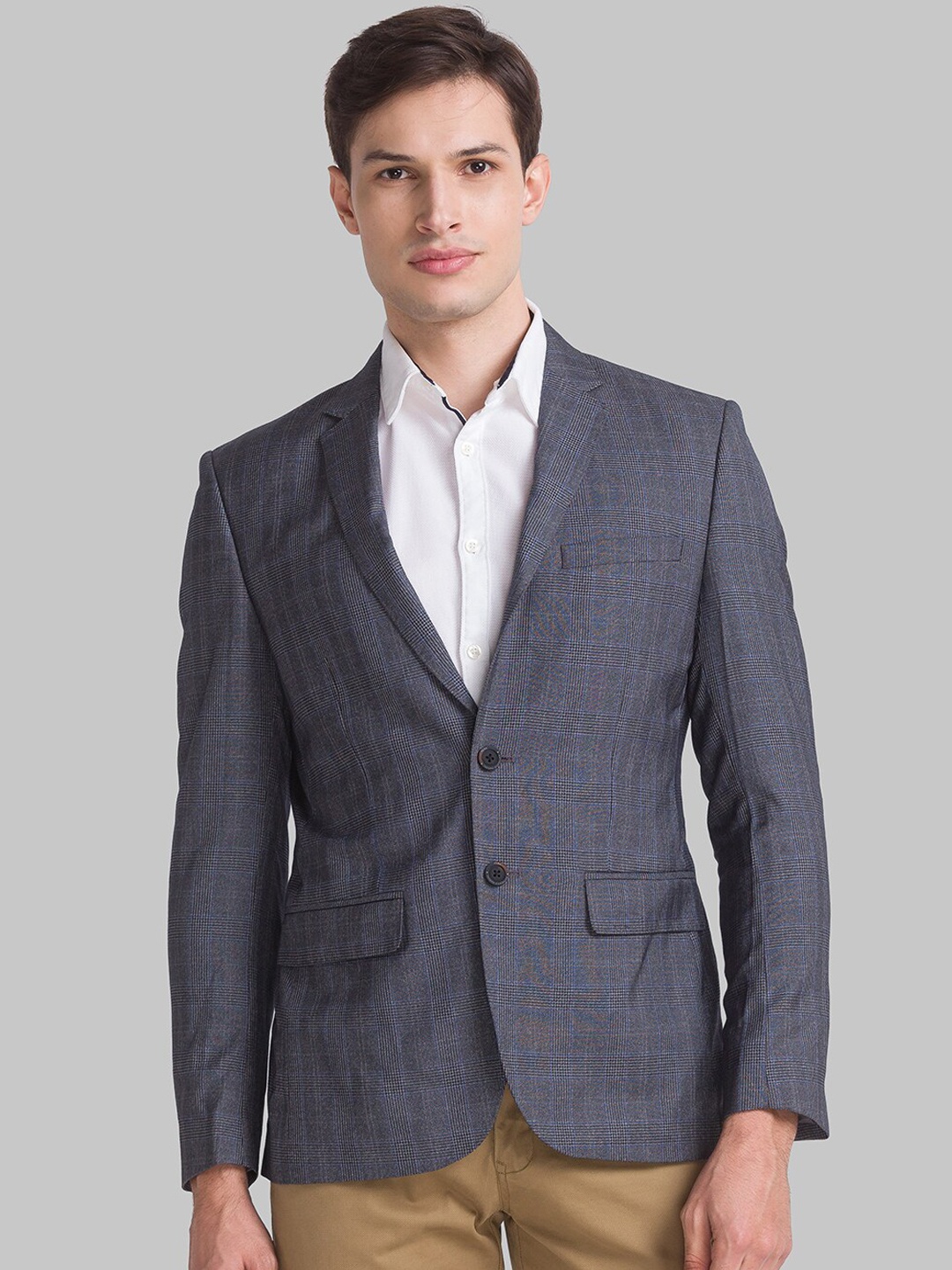 

Parx Men Grey Solid Single Breasted Blazers