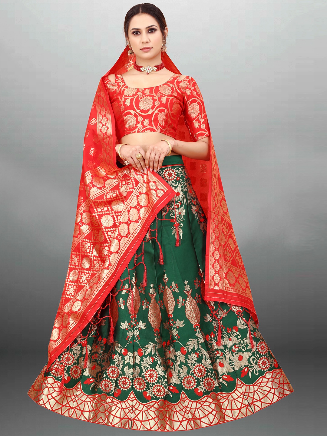 

Xenilla Women Green & Red Embroidered Semi-Stitched Lehenga & Blouse With Dupatta