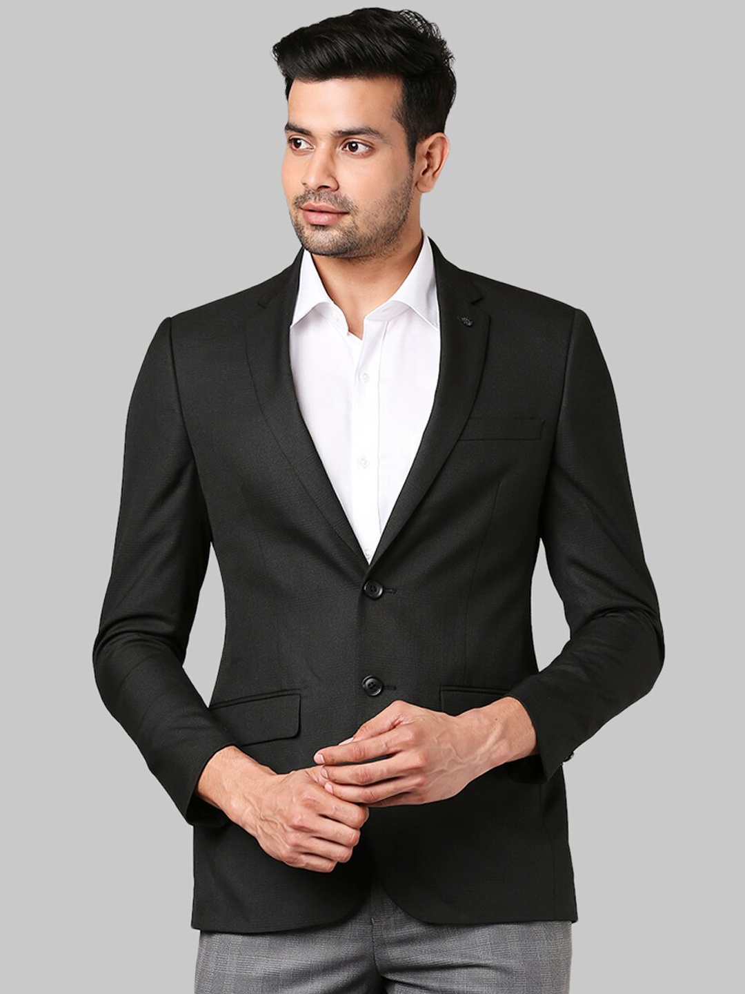 

Raymond Men Black Solid Single-Breasted Formal Blazer