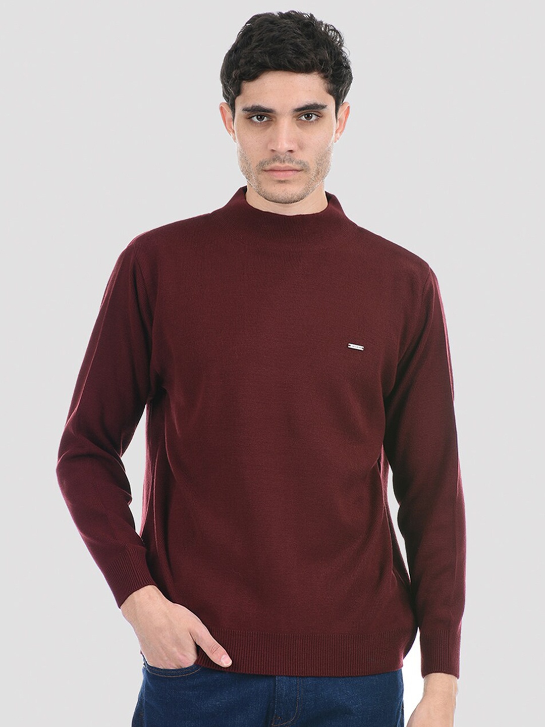 

Cloak & Decker by Monte Carlo Men Maroon Solid Pullover