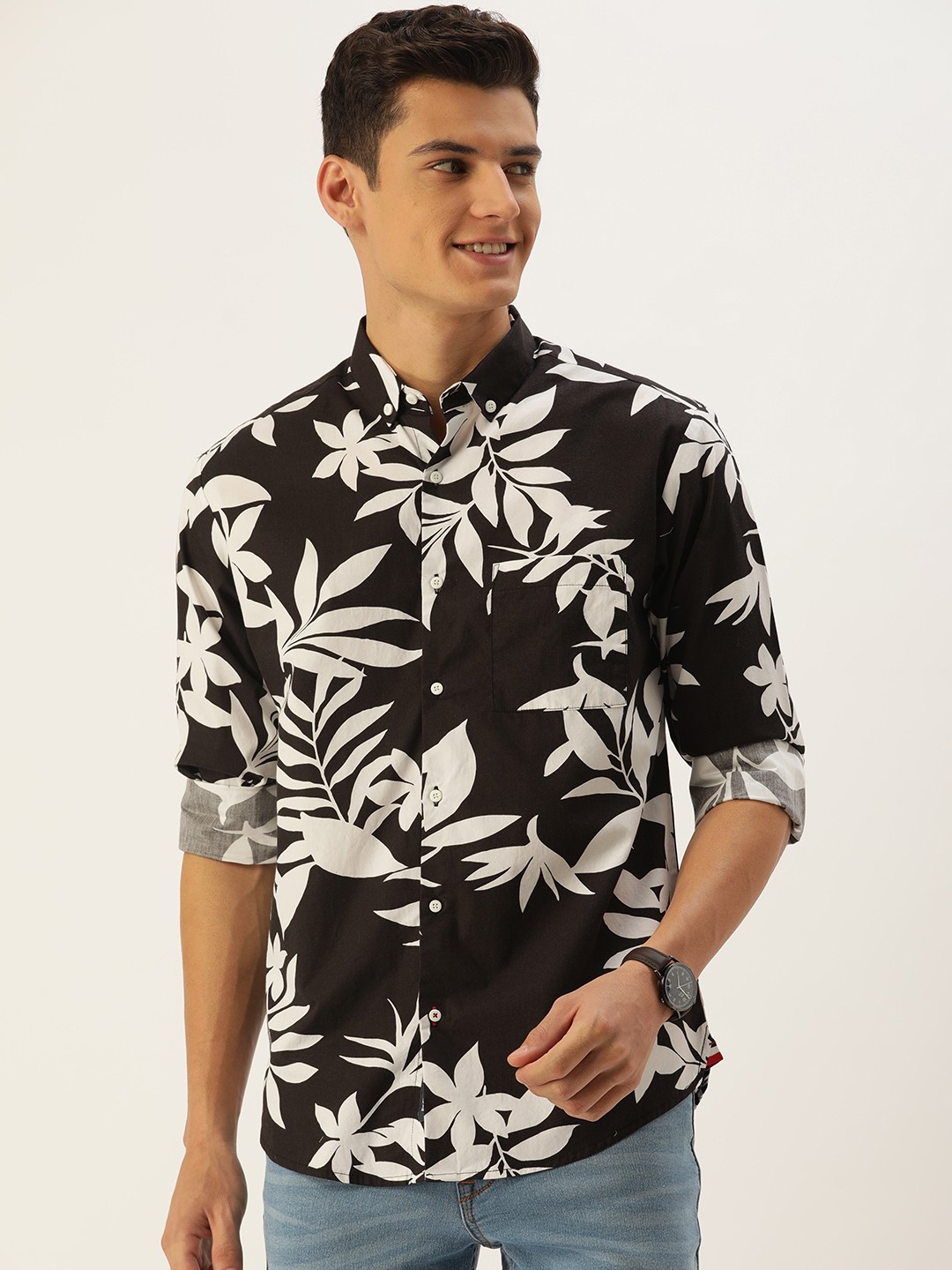 

Bene Kleed Men Black Standard Regular Fit Floral Printed Pure Cotton Casual Shirt