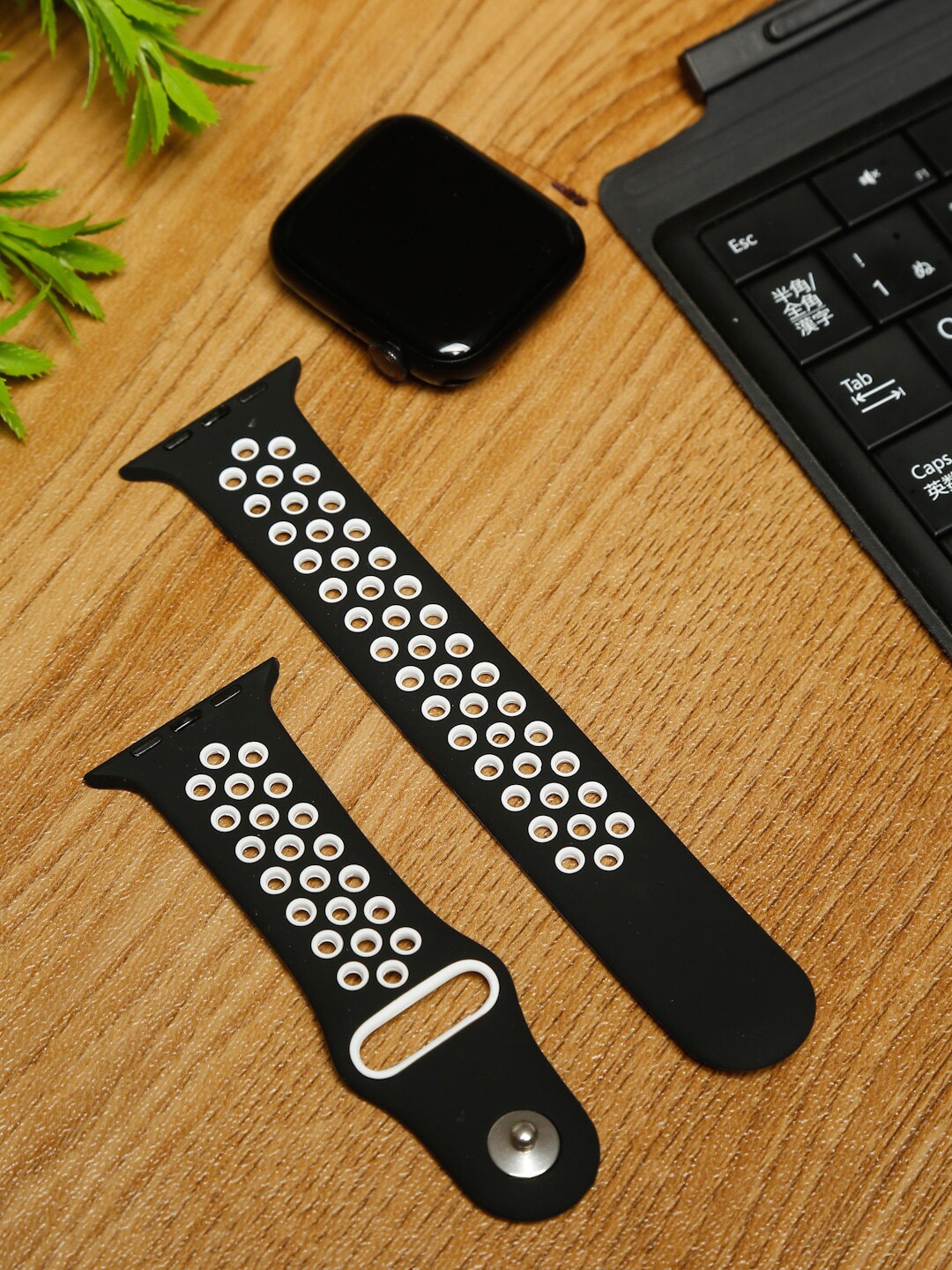 

MUTAQINOTI Black & White Solid Soft Silicone 22 MM Smartwatch Strap