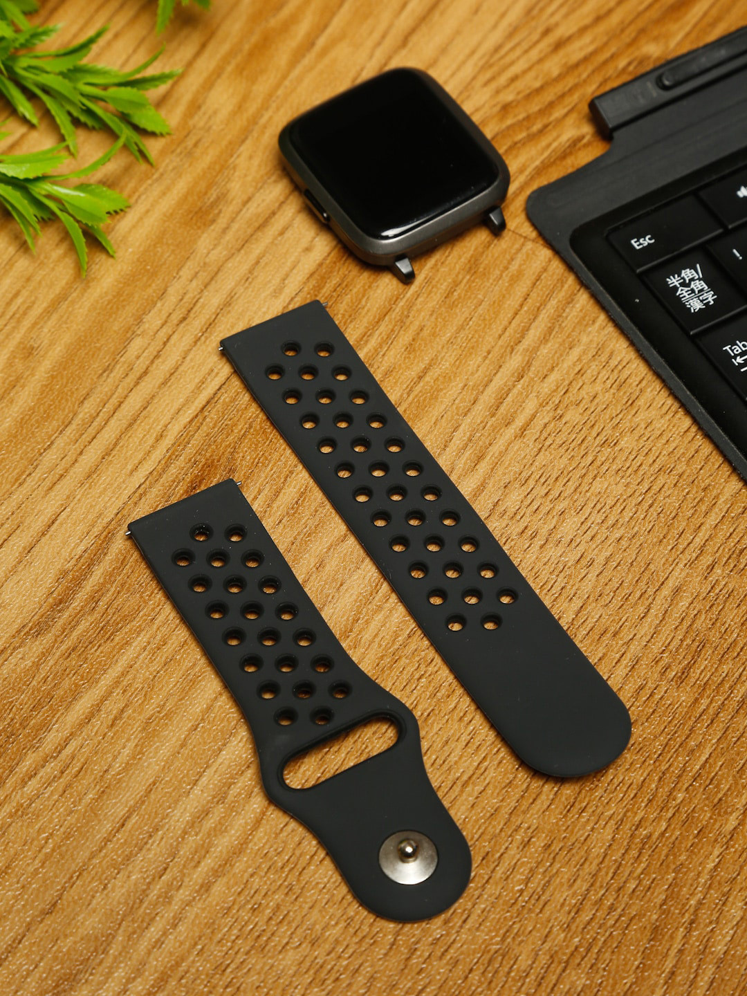 

MUTAQINOTI Unisex Black Solid Silicone Watch Straps, Multi