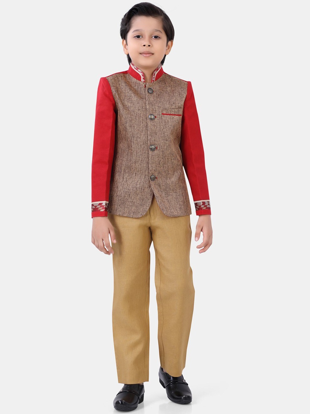 

ROBO FRY Boys Brown Linen Self Design Single-Breasted Two-Piece Bandhgala Party Suit