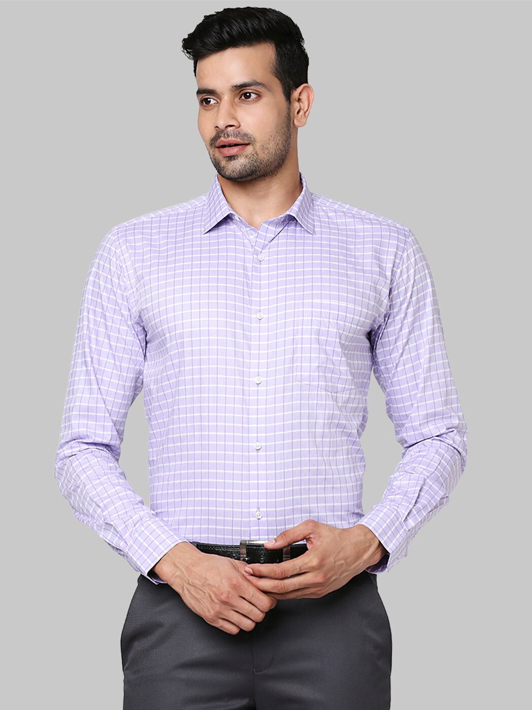 

Park Avenue Men Purple Slim Fit Checked Casual Shirt