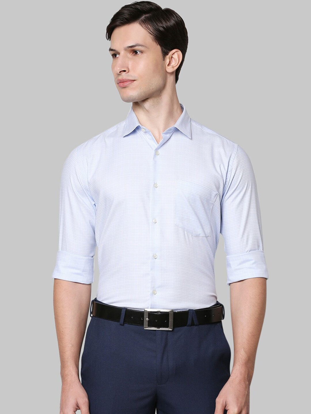 

Park Avenue Men Blue Slim Fit Checked Formal Shirt