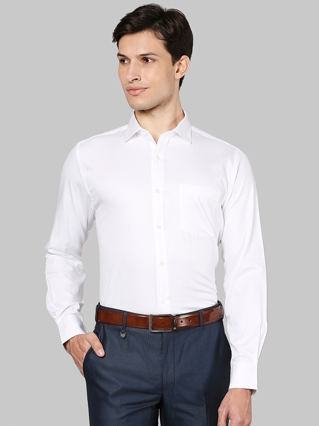 

Park Avenue Men White Casual Shirt