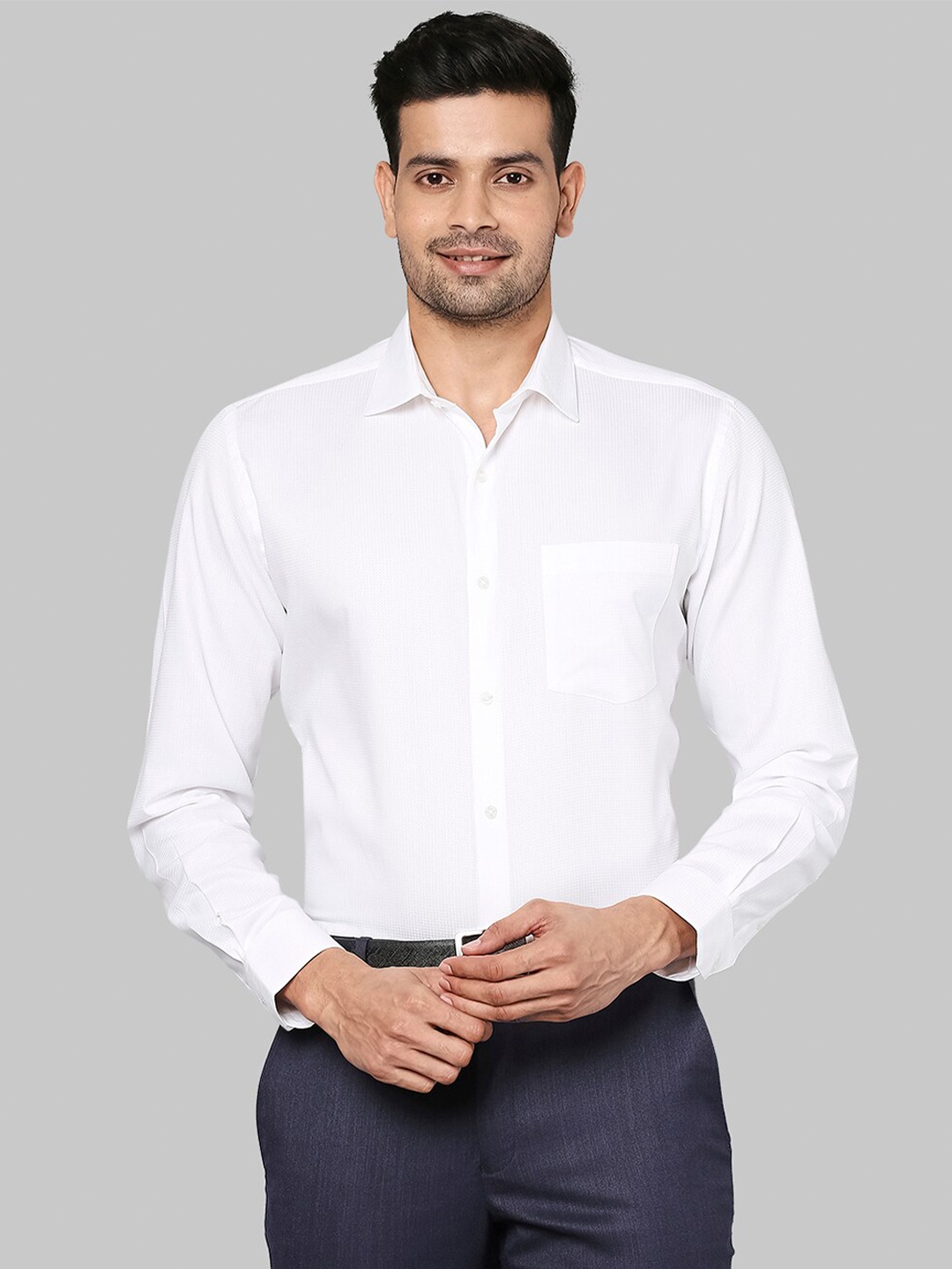 

Park Avenue Men White Casual Shirt