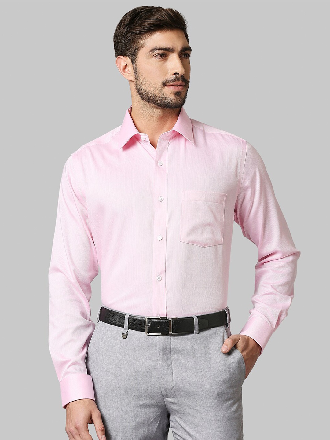 

Park Avenue Men Pink Casual Shirt