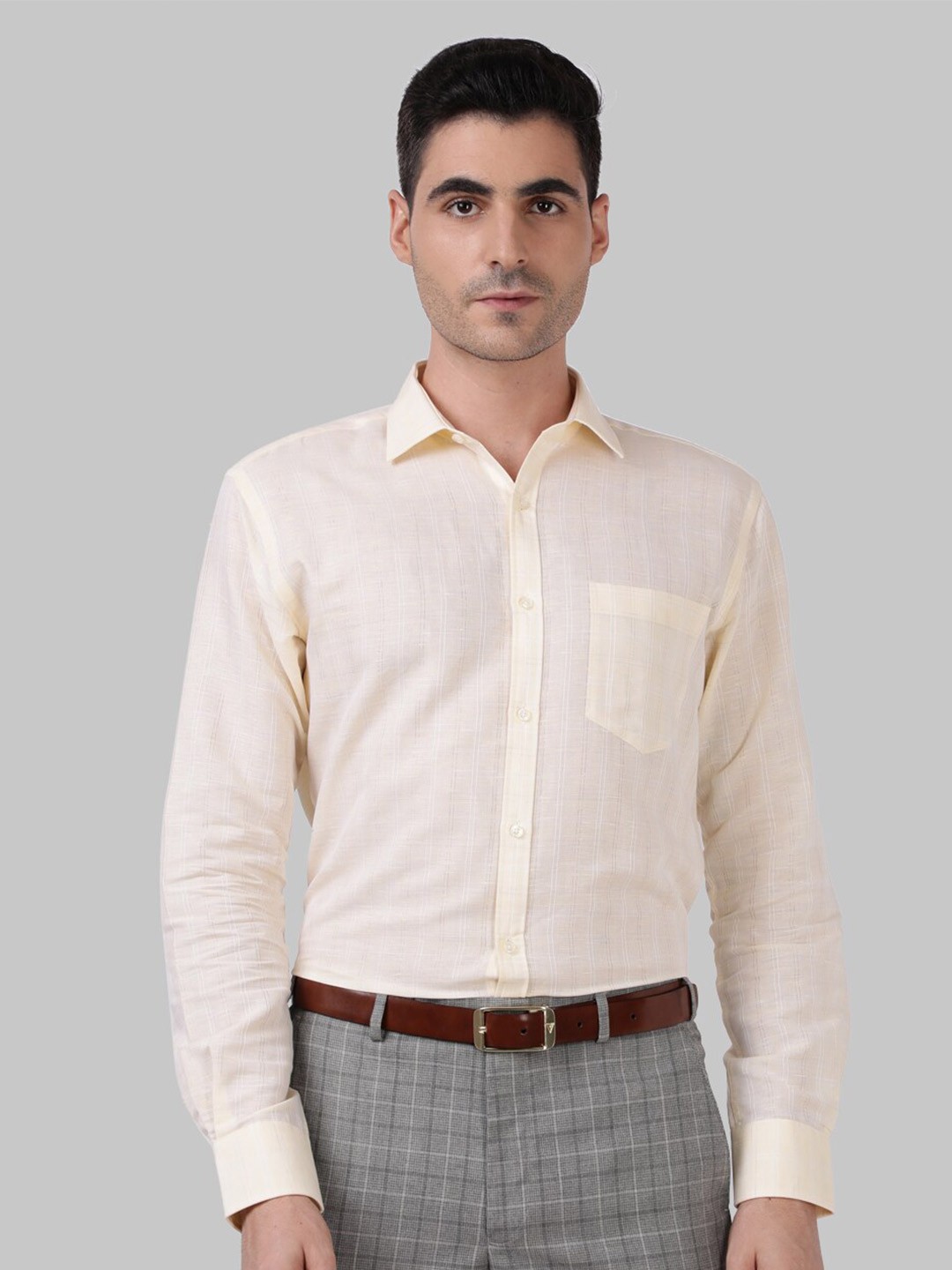

Park Avenue Men Yellow Slim Fit Checked Casual Shirt