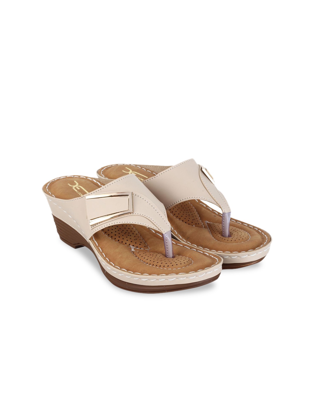 

XE Looks WOMEN Cream-Coloured Block Heels with Buckles