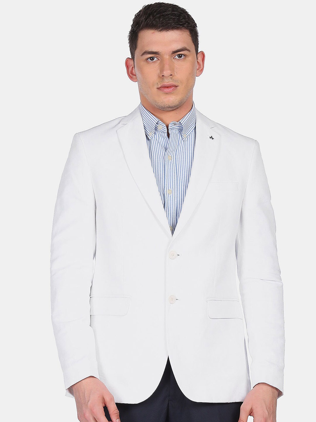 

Arrow Men White Solid Single-Breasted Formal Blazers