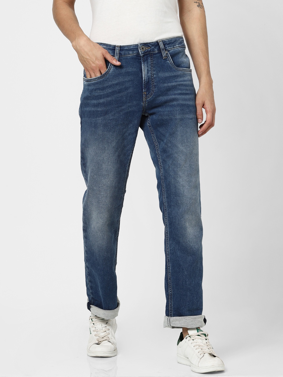 

Jack & Jones Men Blue Clean Look Mid-Rise Regular Fit Jeans