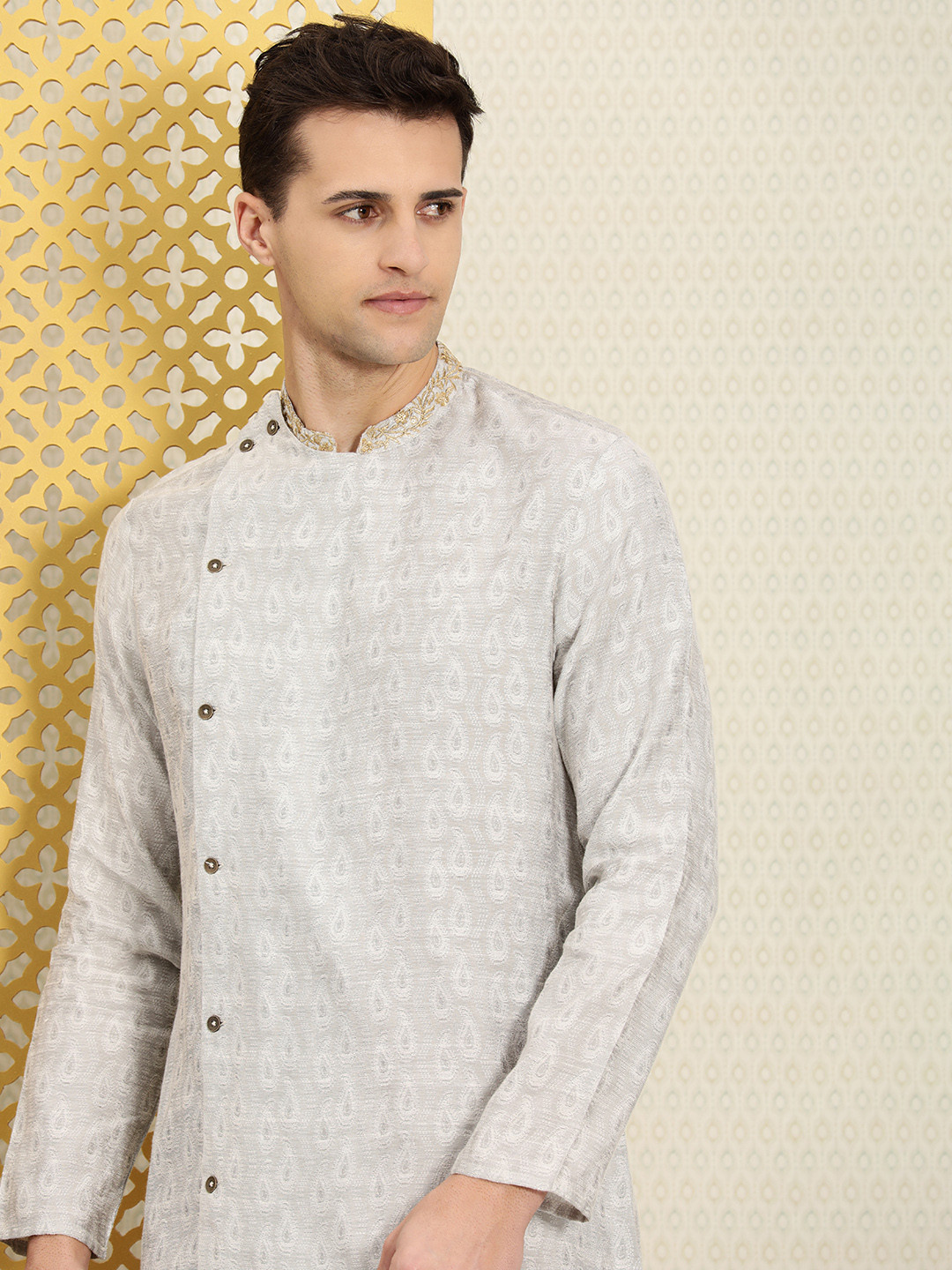 

House of Pataudi Men Grey Woven Design Jashn Angrakha Kurta