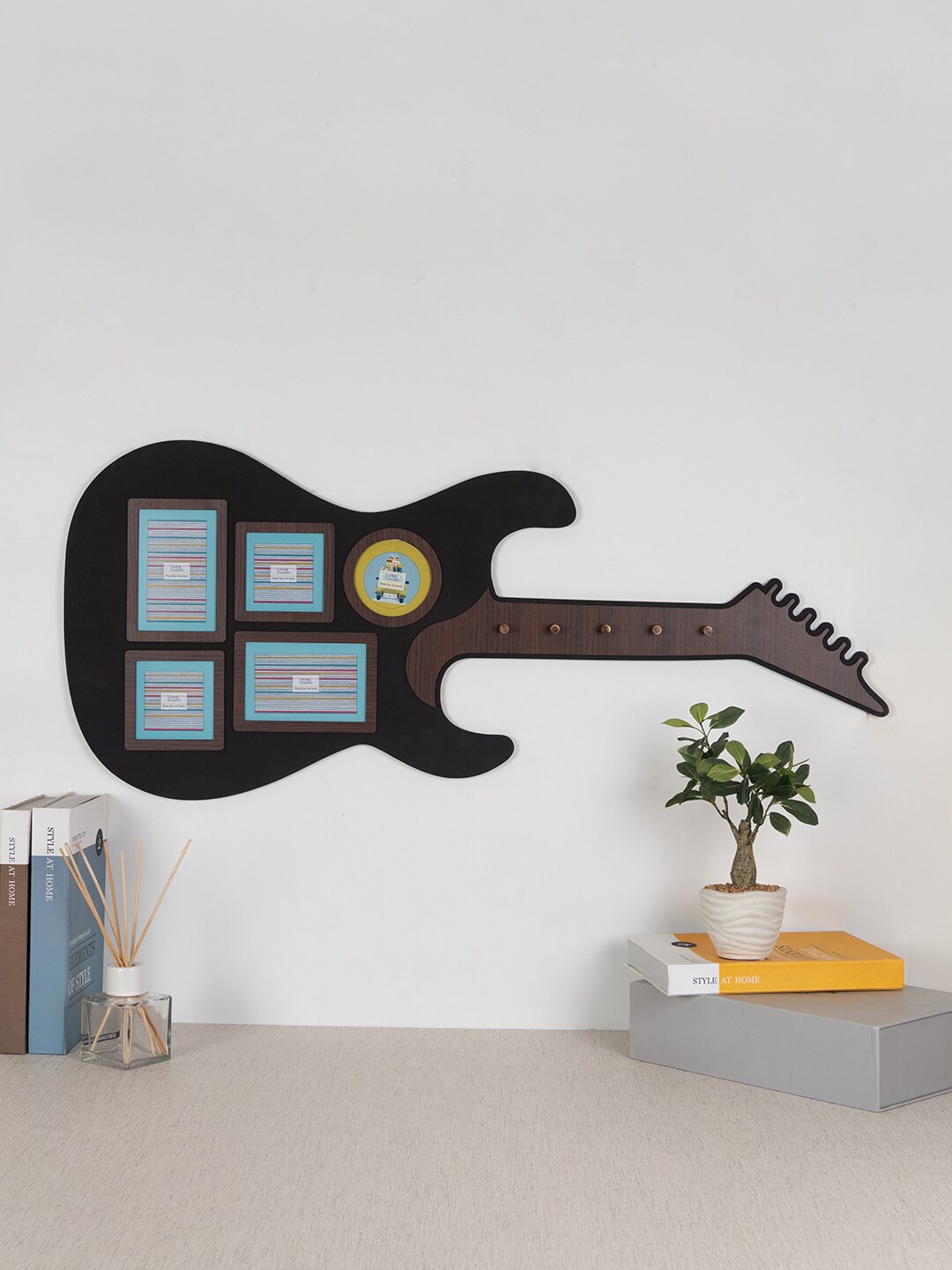 

HomeTown Black & Blue Mdf Collage Photo Frame