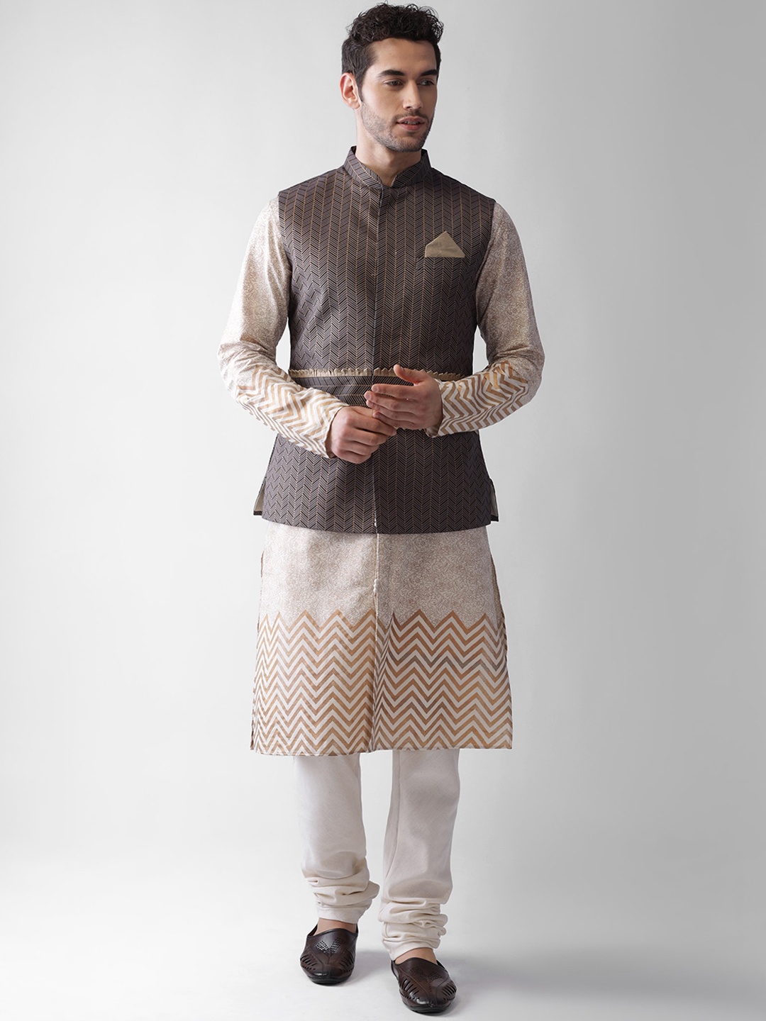 

KISAH Men Grey Printed Kurta with Pyjamas