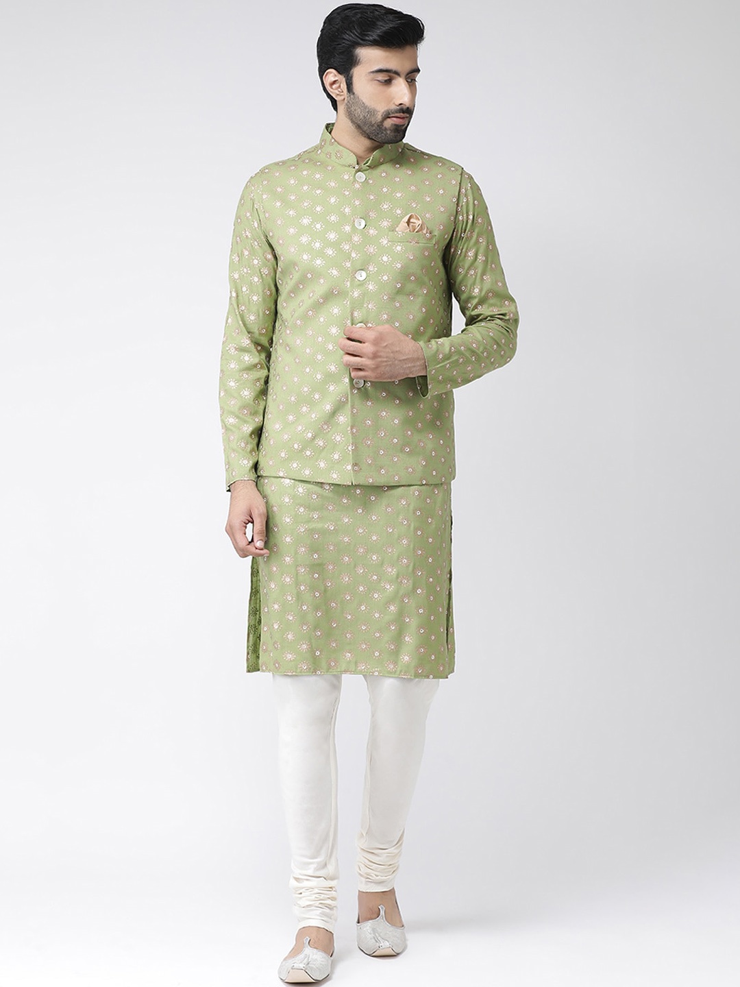 

KISAH Men Green Floral Kurta with Pyjamas