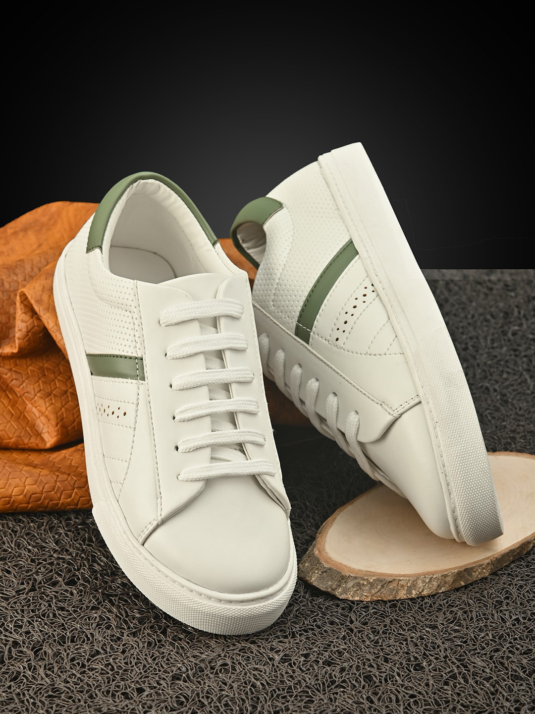

Mast & Harbour Women White PU Sneakers