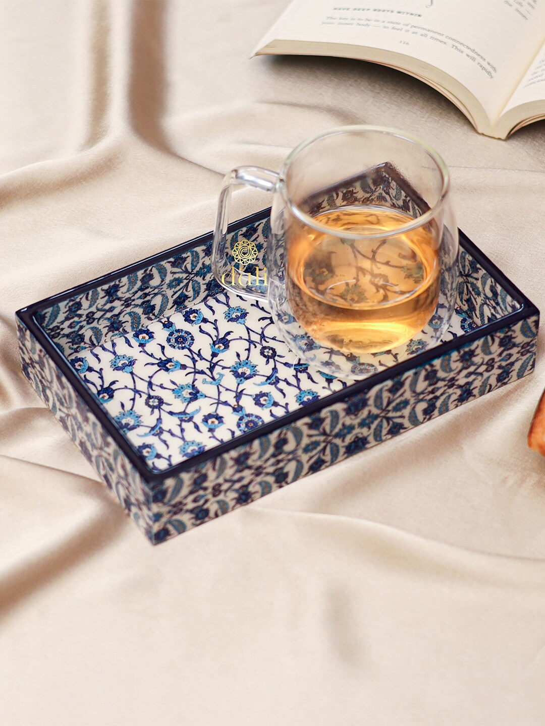

DULI White & Blue Printed Rectangular Serving Tray
