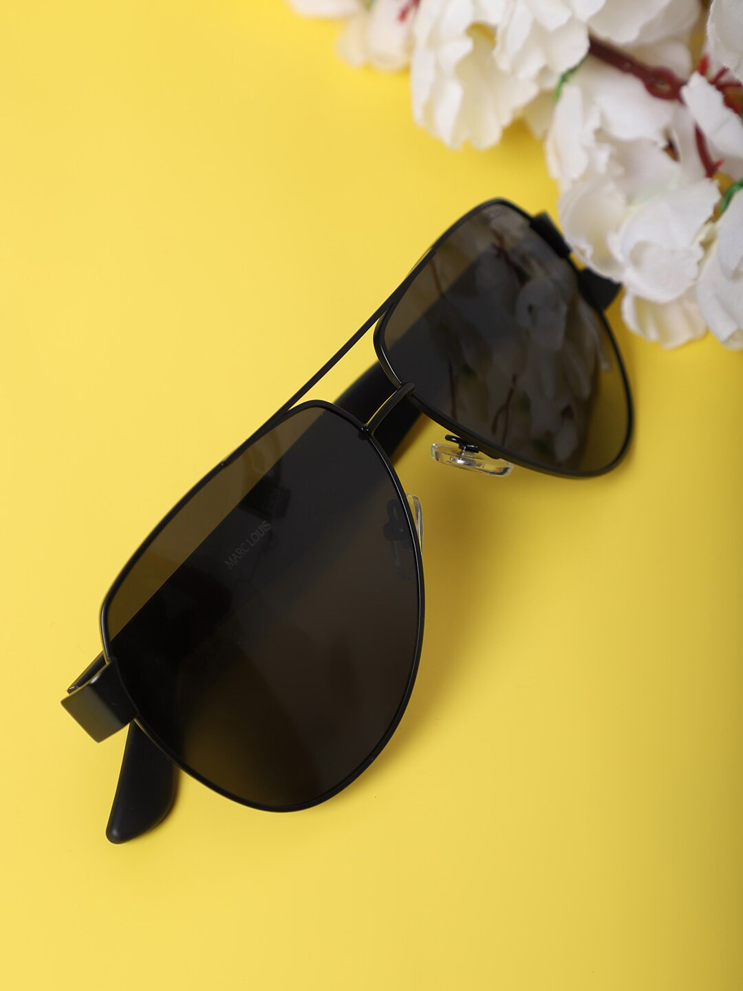 

MARC LOUIS Men Grey Lens & Black Aviator Sunglasses with Polarised Lens