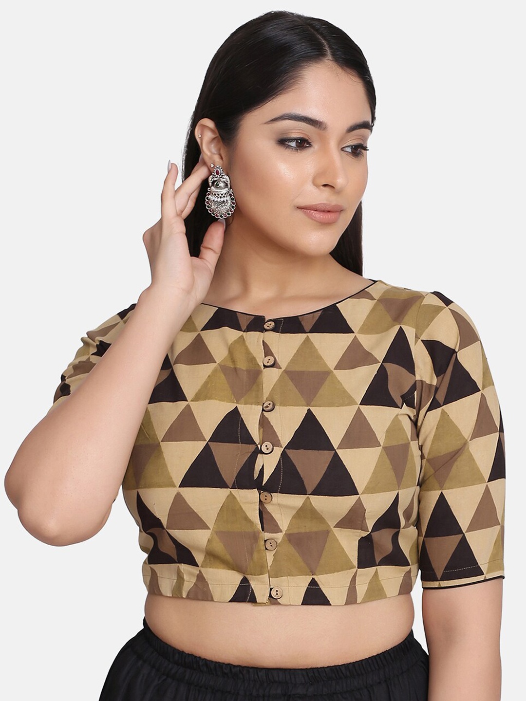 

THE WEAVE TRAVELLER Women Brown Ajrakh Printed Cotton Saree Blouse