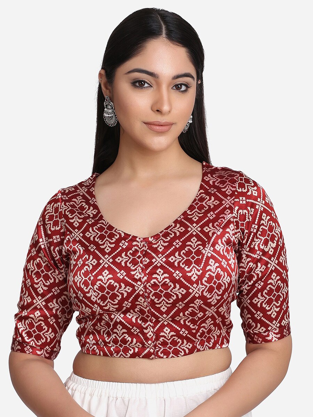 

THE WEAVE TRAVELLER Women Maroon & White Printed Readymade Cotton Saree Blouse