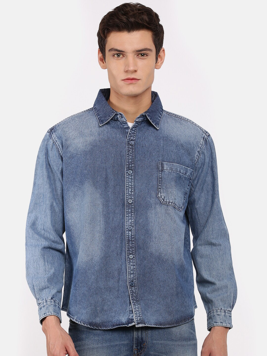 

VOXATI Men Blue Standard Faded Casual Shirt